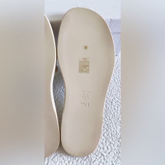 Christian Dior Every-D Embossed Lambskin Leather Slide Sandals - Picture 11 of 16